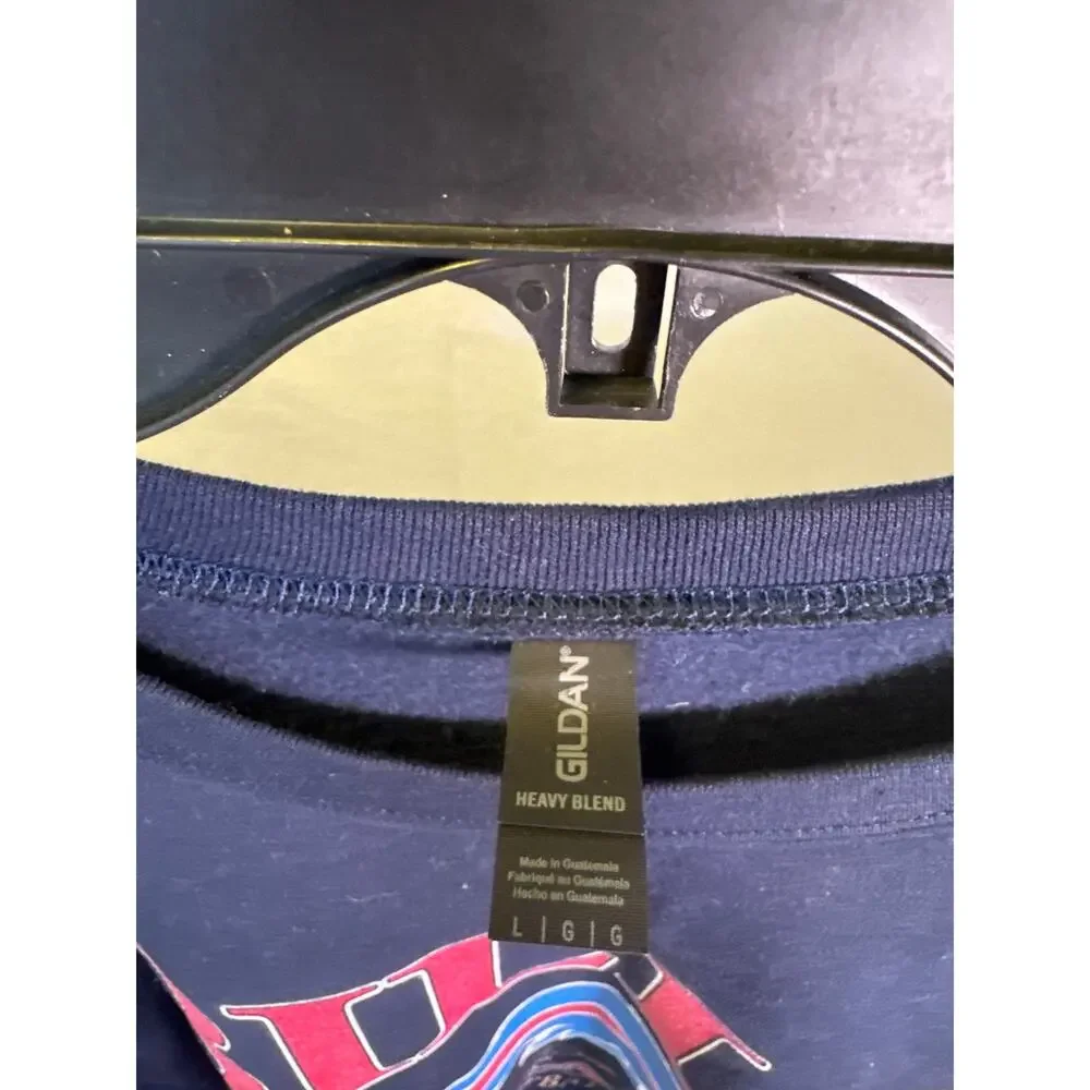 Gildan navy featuring large